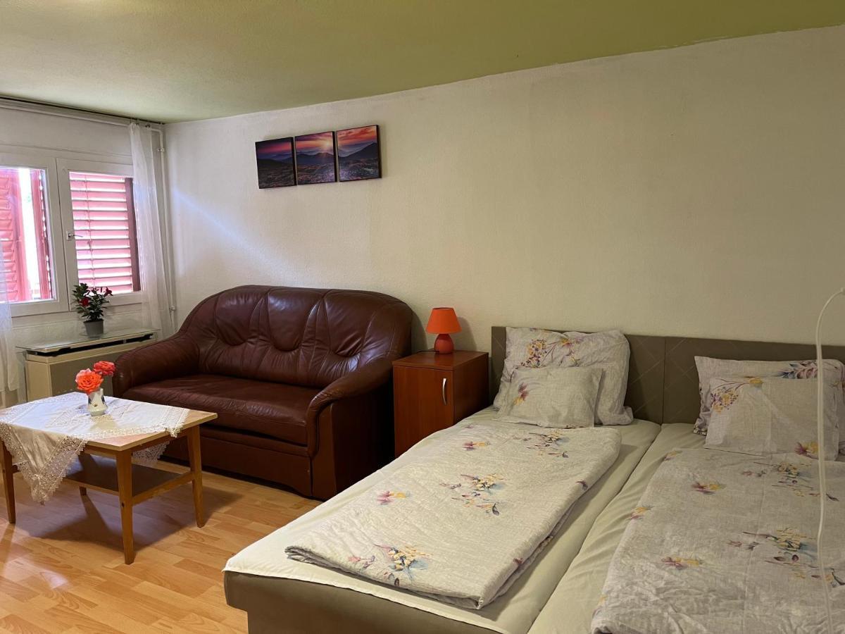 Rose Garden Apartment Siofok Exterior photo